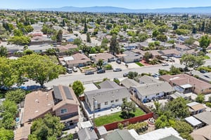 Dalton Dr-S1507-055.jpg