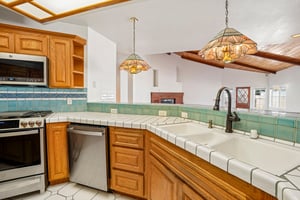 Marinette St-S0406-027.jpg