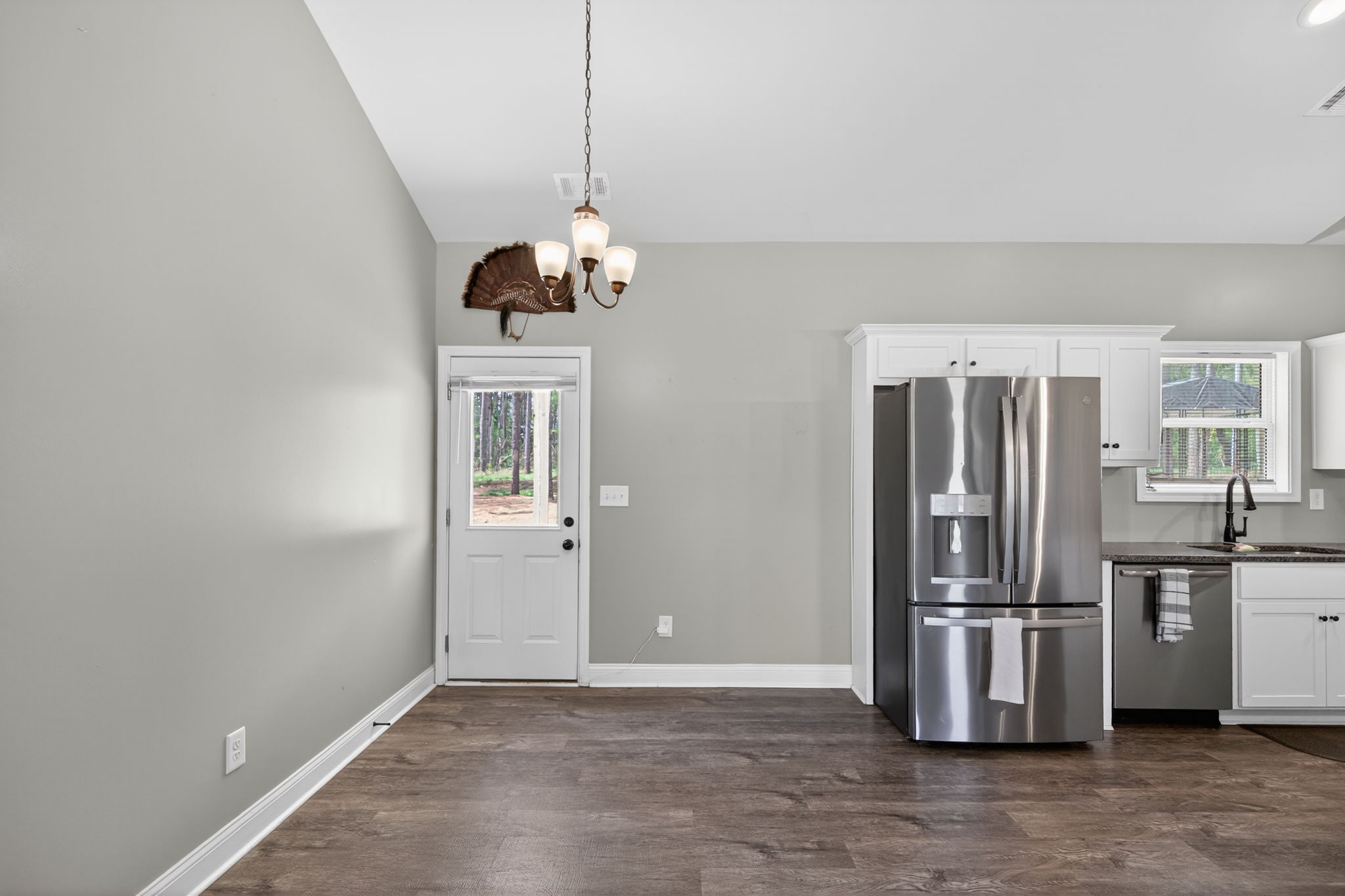 mppmedia184kingfarmrd06