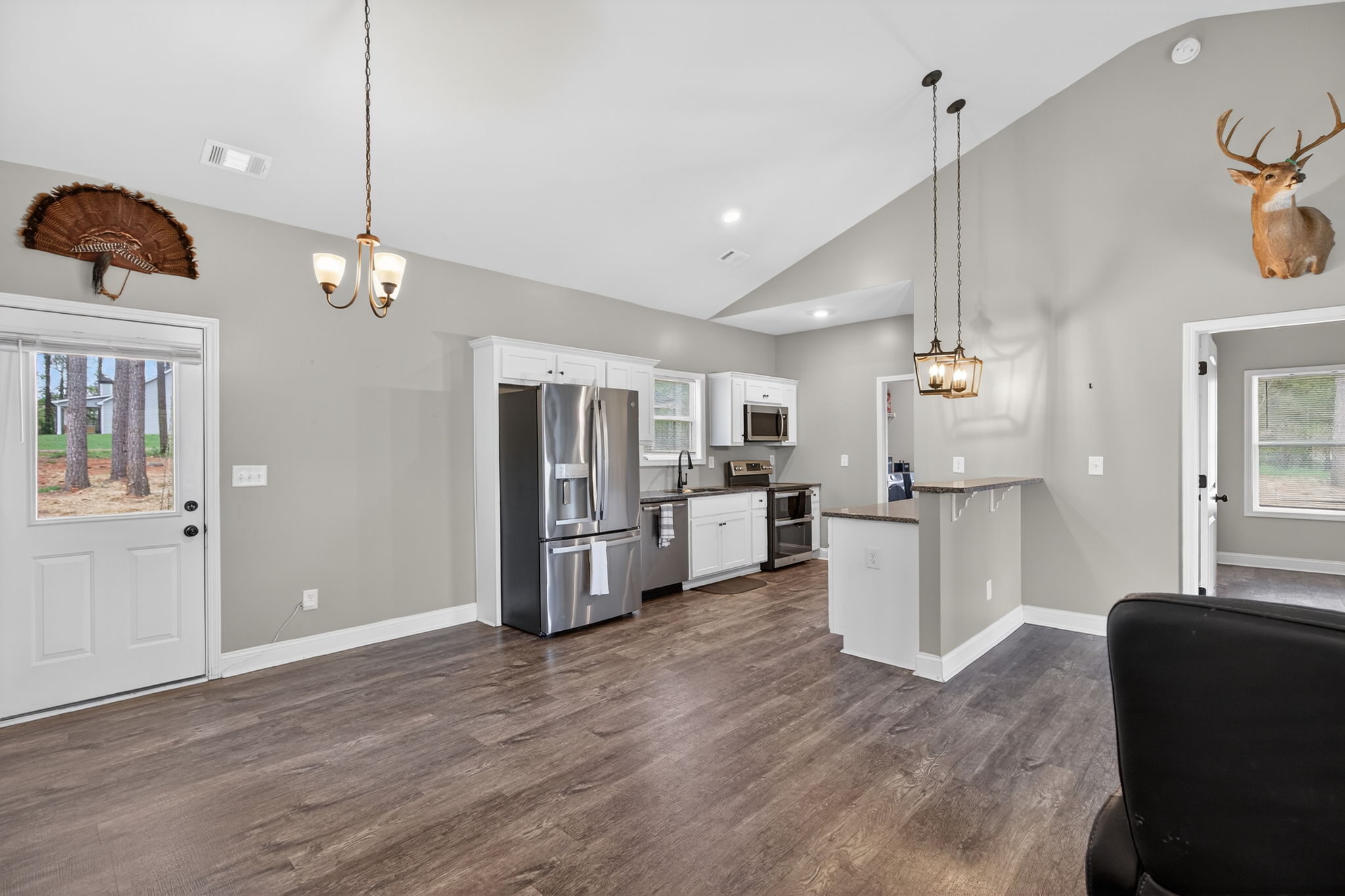 mppmedia184kingfarmrd09