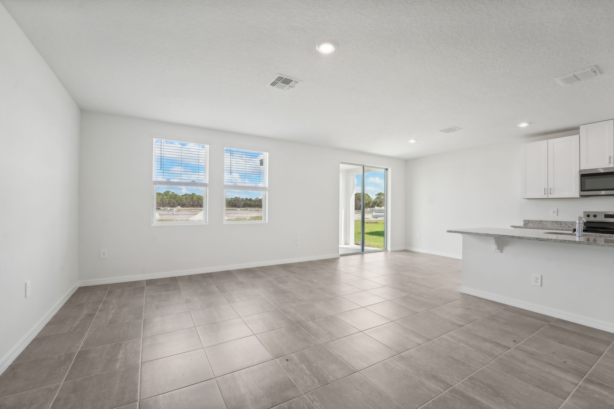 Tampa Division - Magnolia Bay - 184 Lazy Shr Dr, Nokomis, FL 34275 - 004