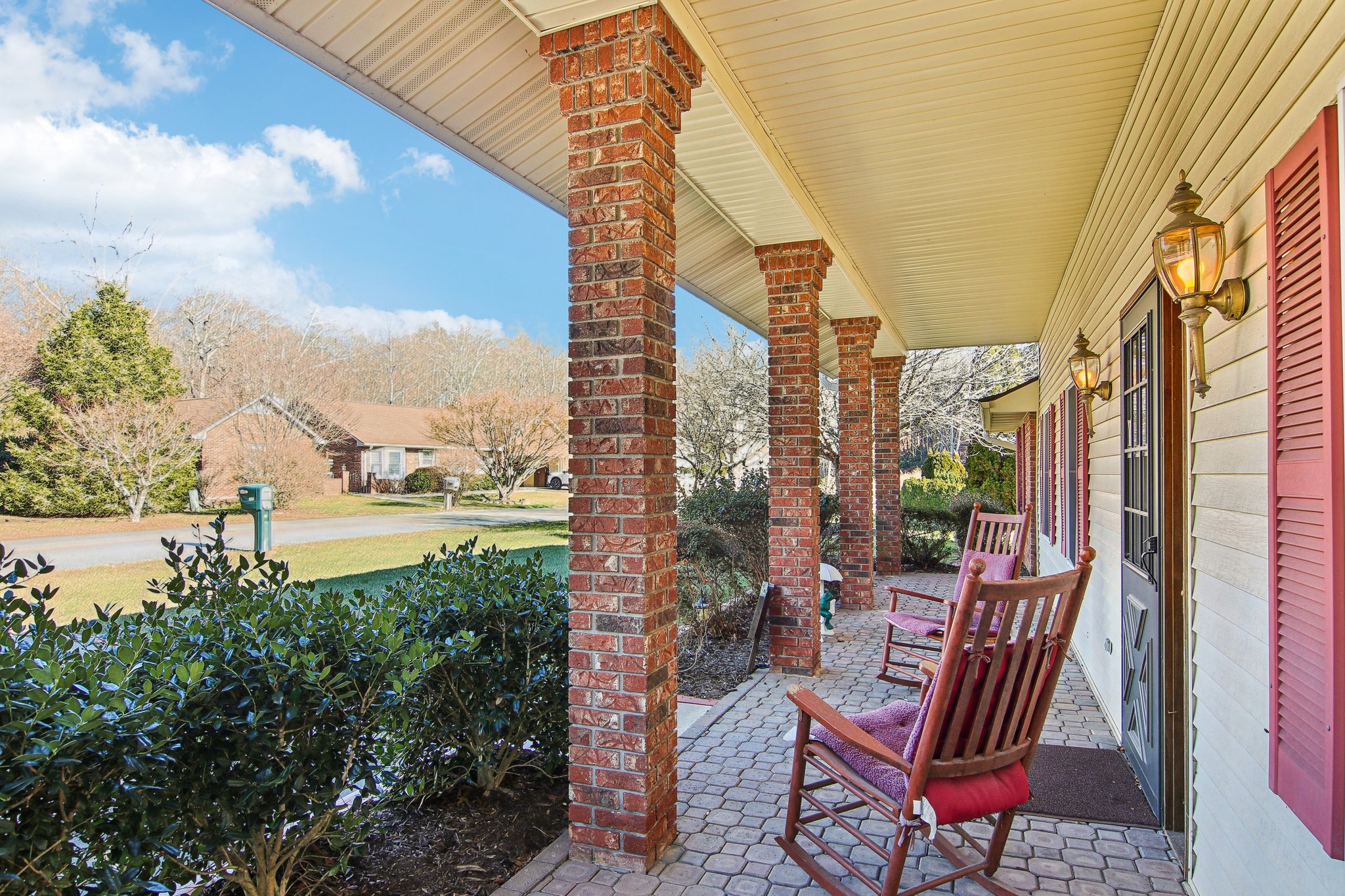Mountain Valley Dr-006.jpg