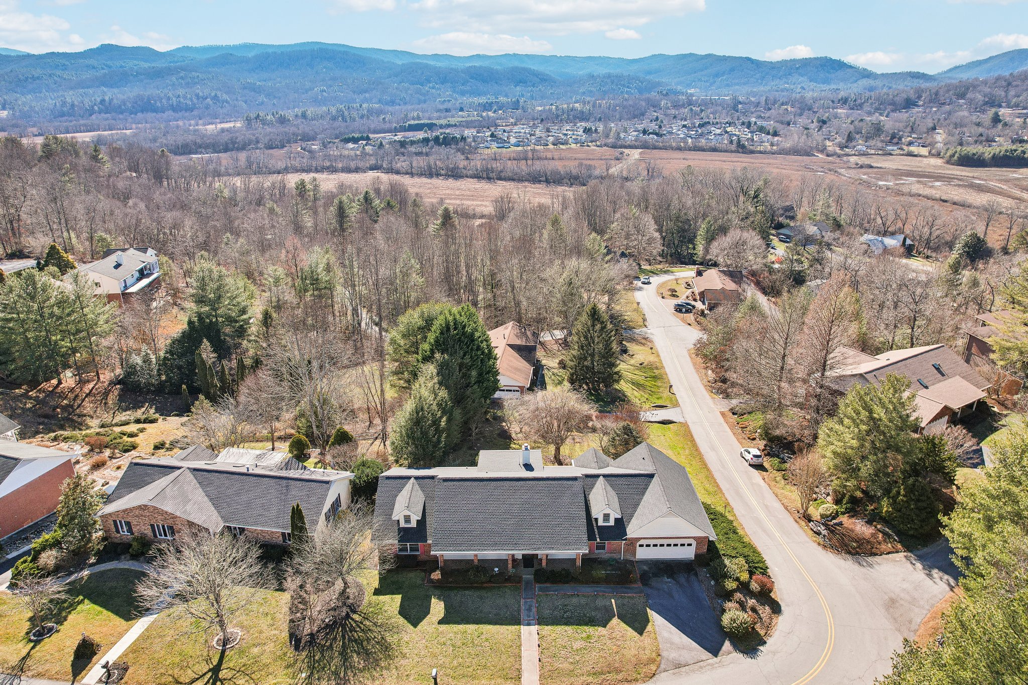 Mountain Valley Dr-062.jpg