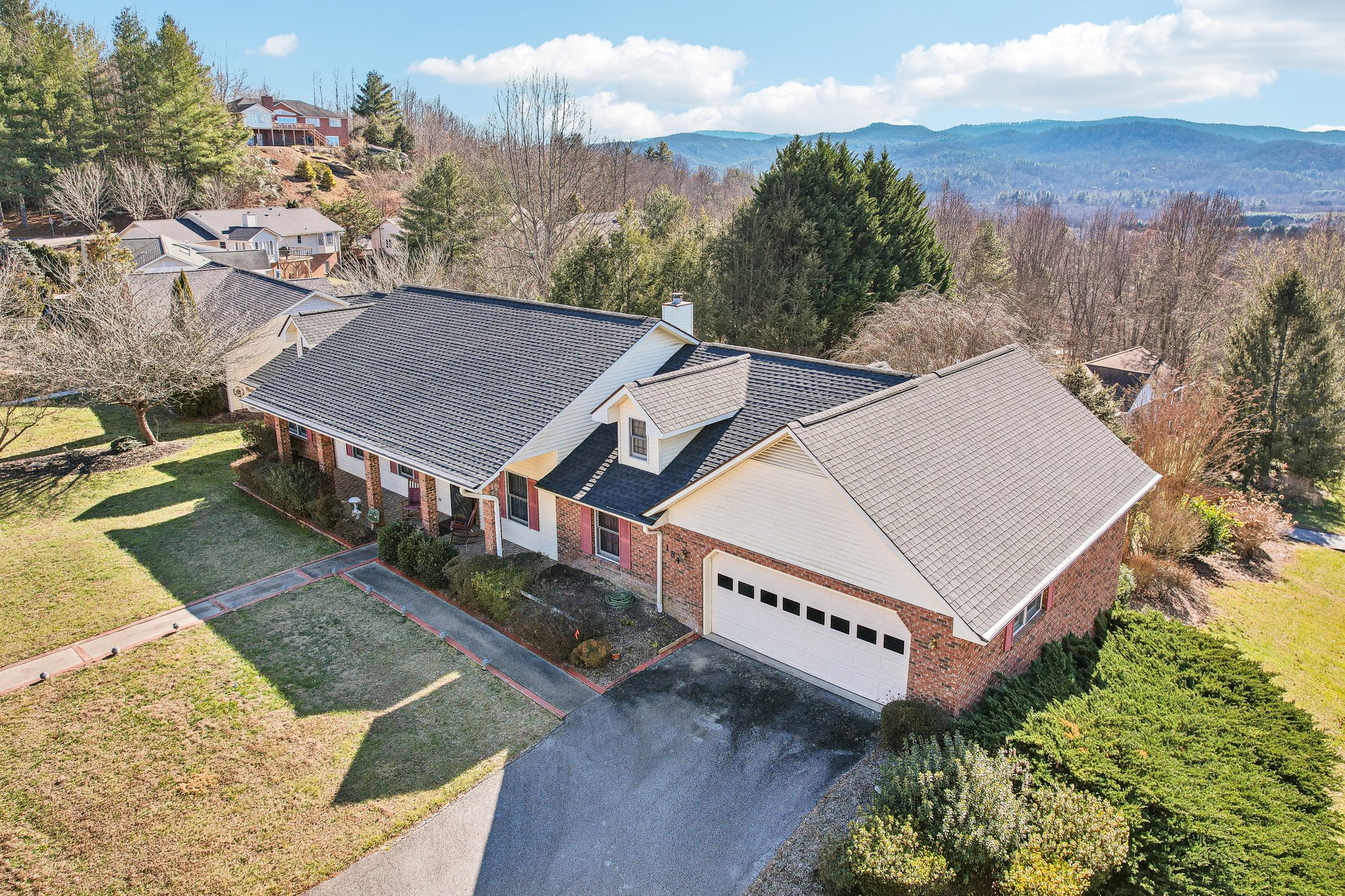 Mountain Valley Dr-067.jpg
