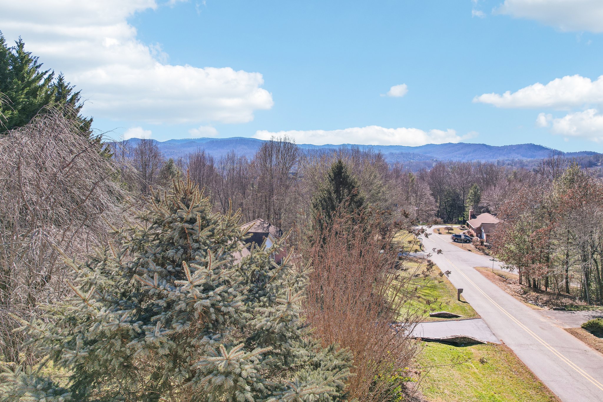 Mountain Valley Dr-073.jpg