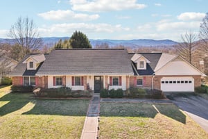 Mountain Valley Dr-064.jpg