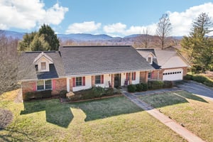 Mountain Valley Dr-065.jpg