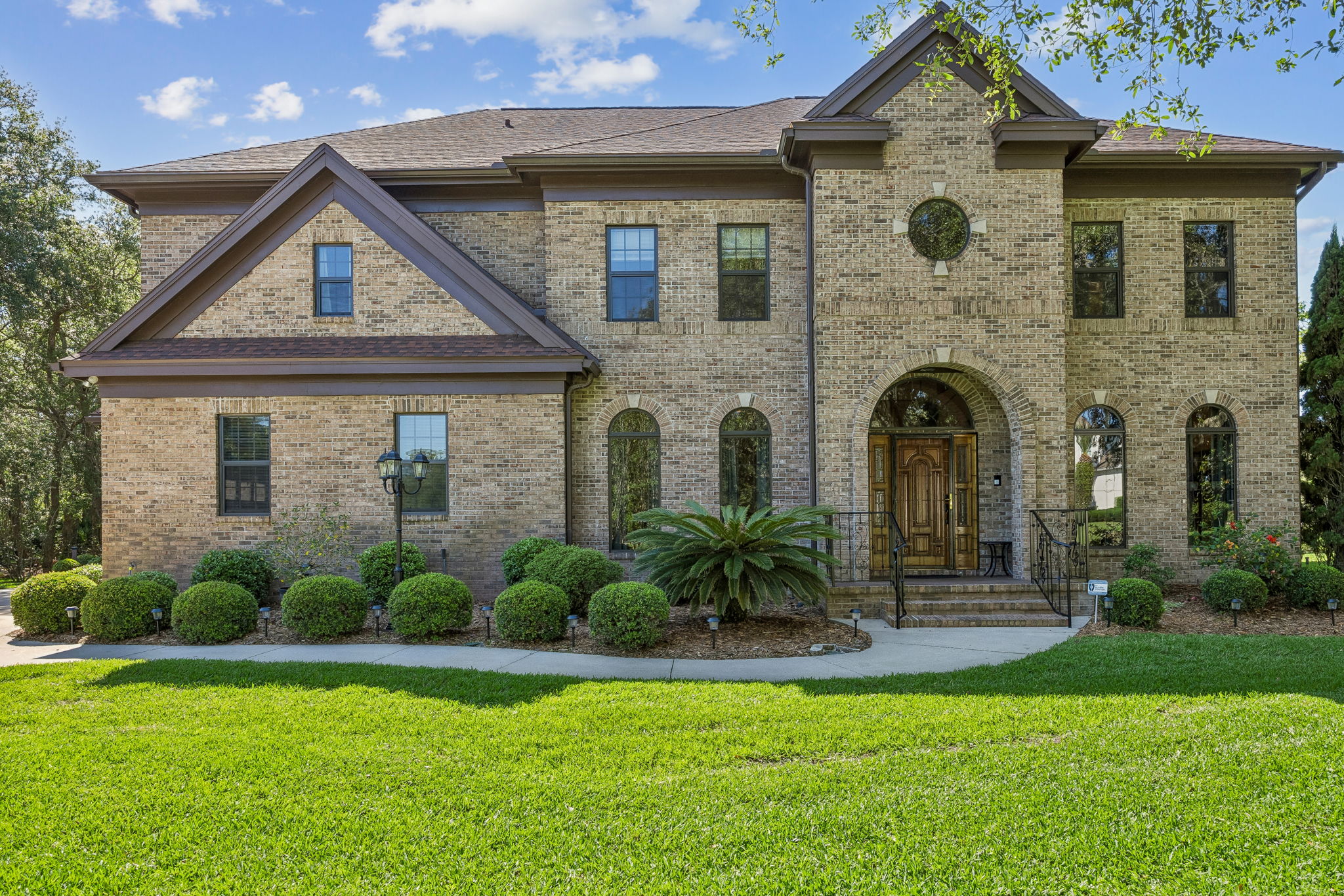 Welcome to 184 River Oaks Dr