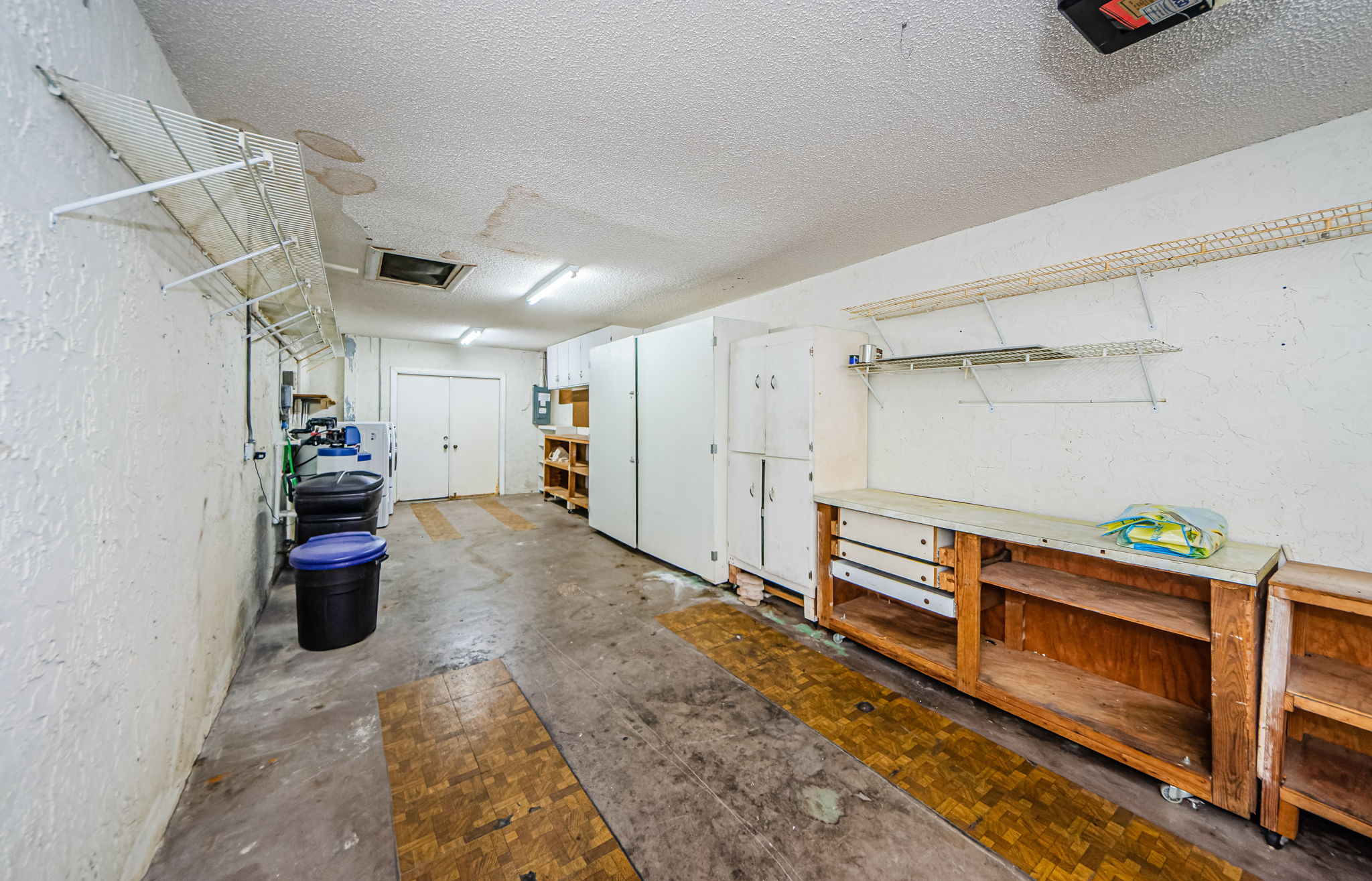 Garage 1