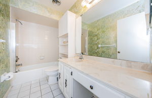 Bathroom 2a-2