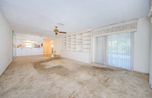 Family Room 2-2