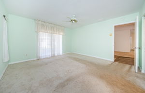 Master Bedroom 1c-2