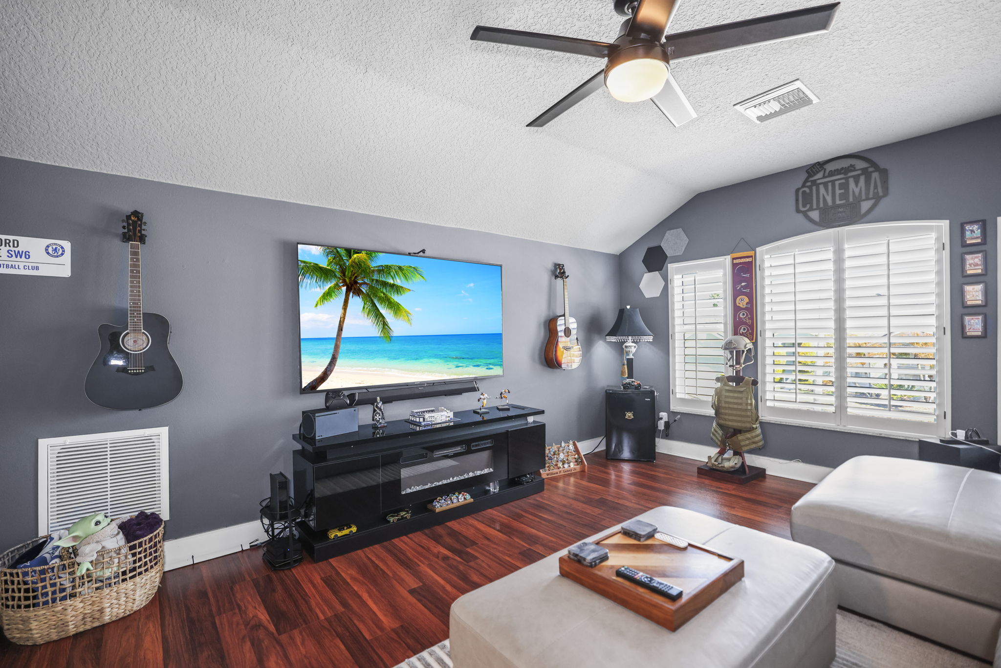 2nd Floor Bonus Room - 495A4956