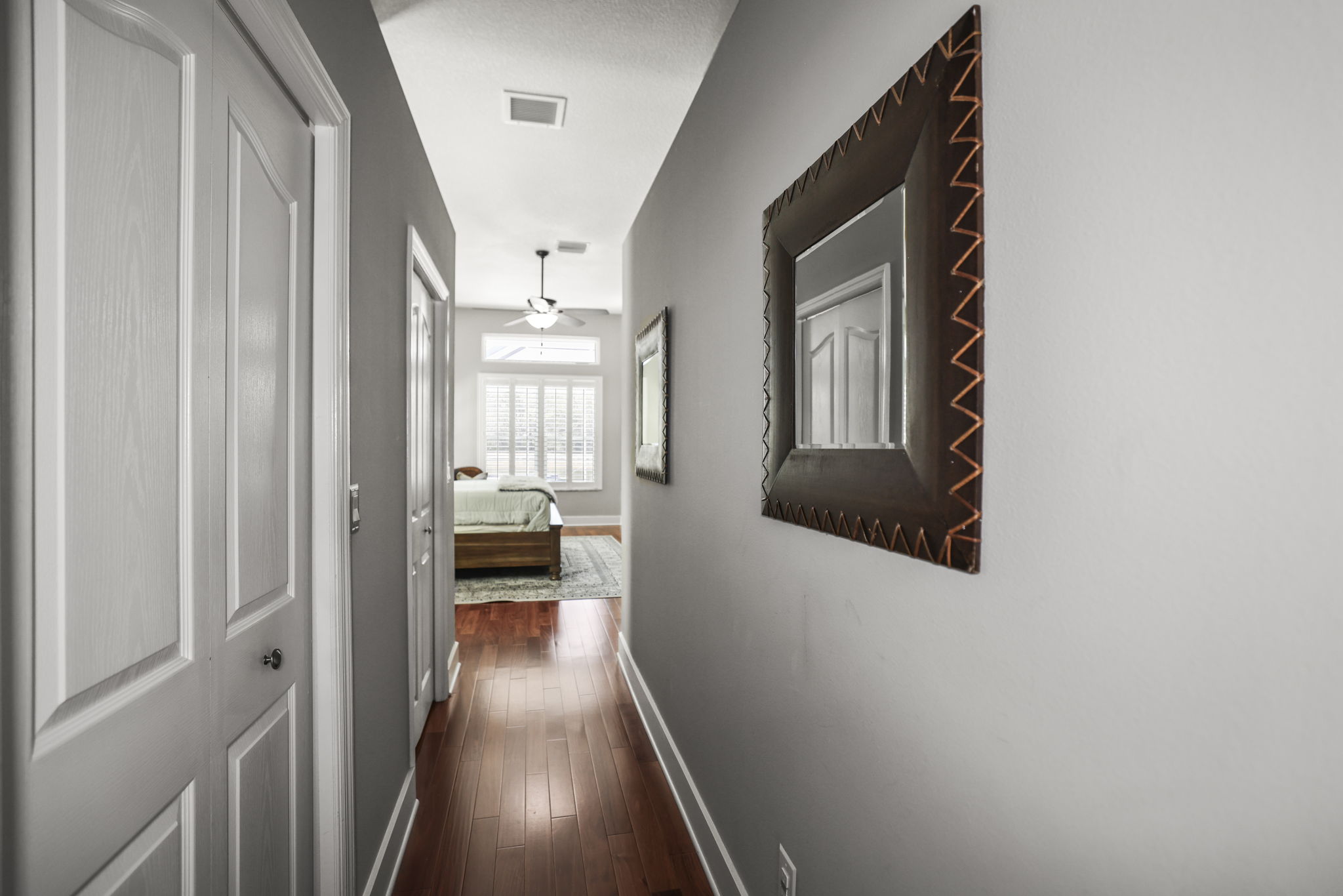 BR1 Hallway - 495A5072