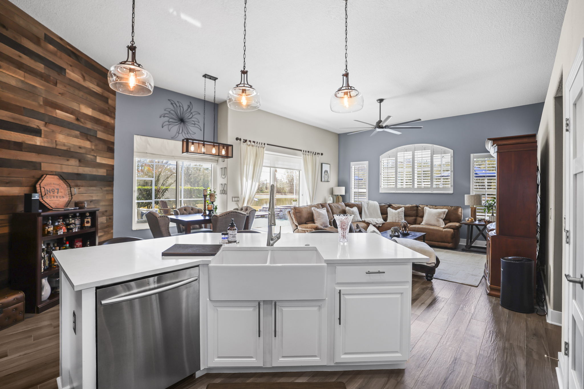 Kitchen LR DR - 495A5037