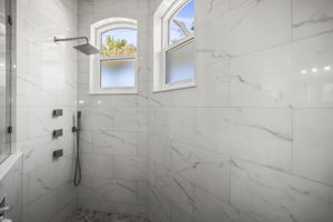 Bathroom 1 - 495A5081