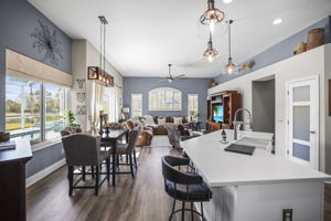 Kitchen LR - 495A5011