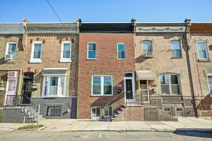 Wolf St-S2009-001.jpg