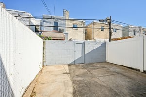Wolf St-S2009-028.jpg