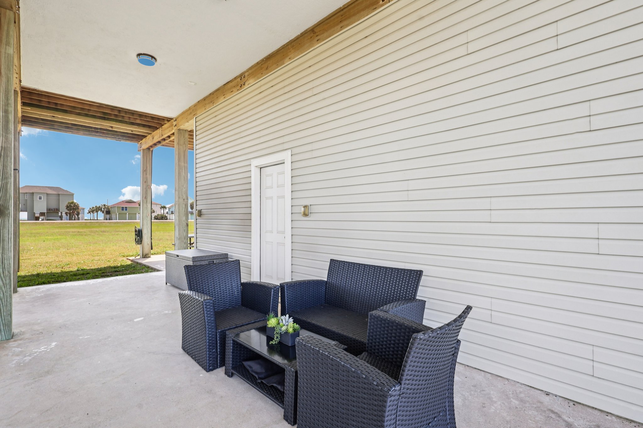 Shaman Dr-S0104-030.jpg