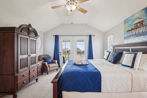 Shaman Dr-S0104-018.jpg