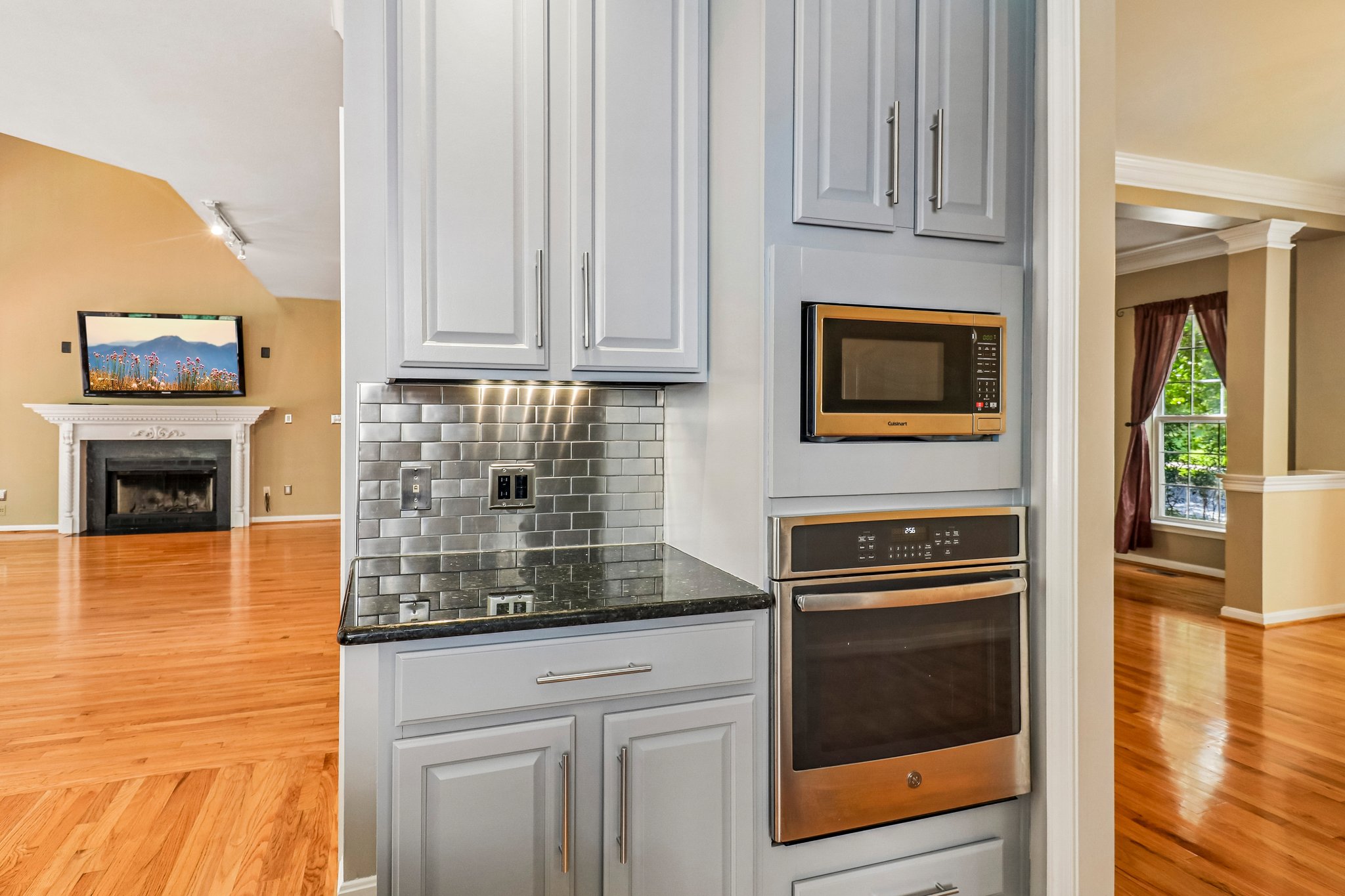 Crownsgate Cir-S1908-028.jpg
