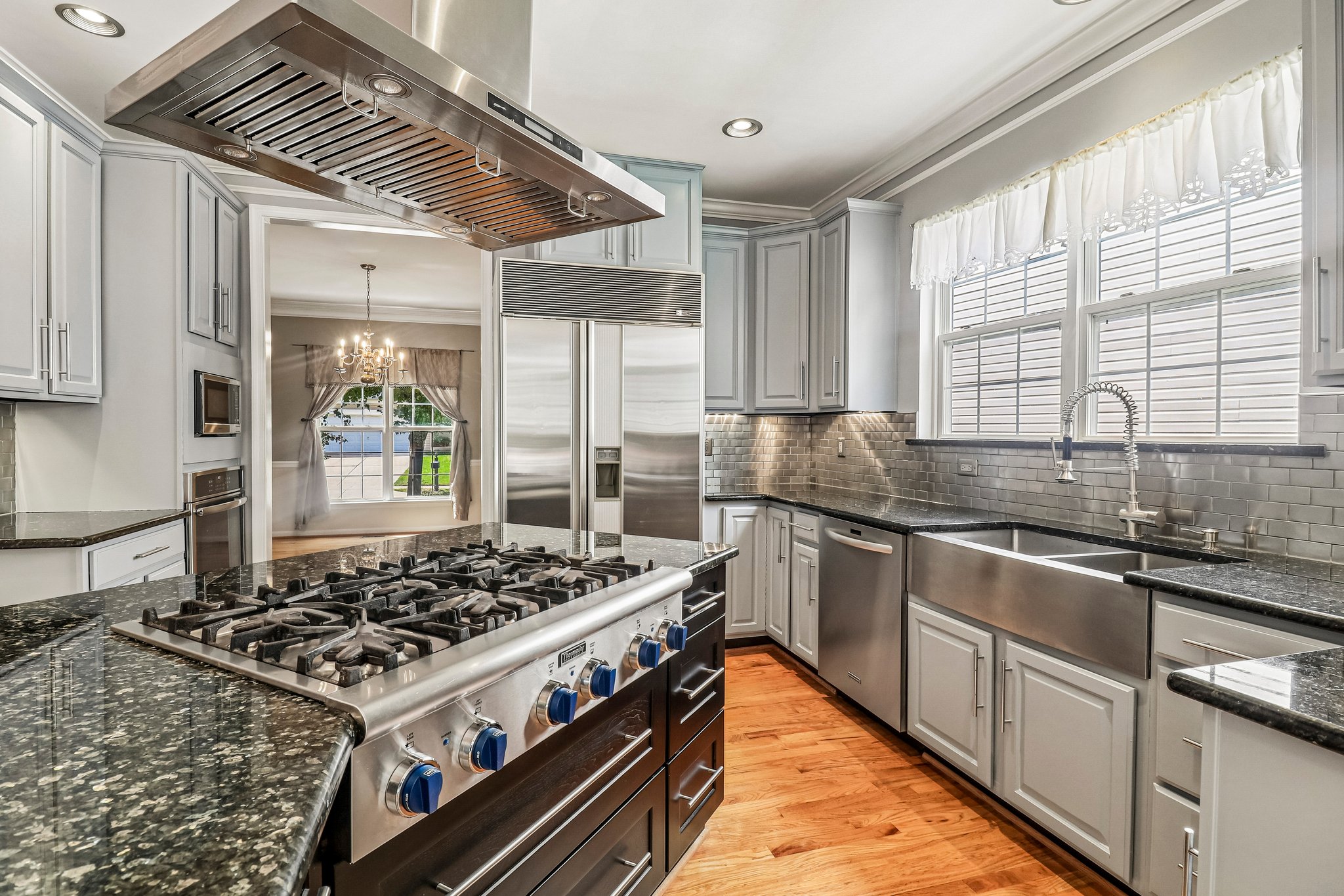 Crownsgate Cir-S1908-036.jpg
