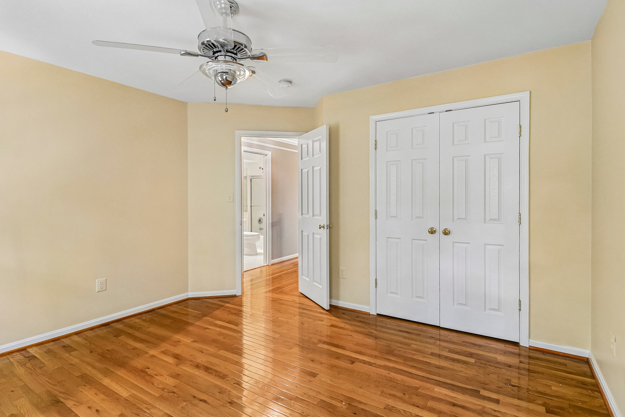 Crownsgate Cir-S1908-053.jpg