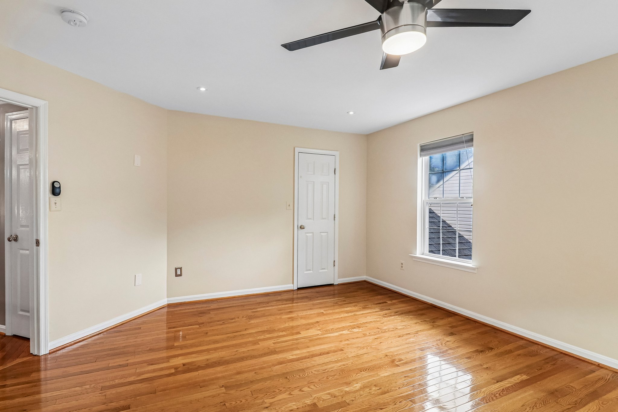 Crownsgate Cir-S1908-061.jpg