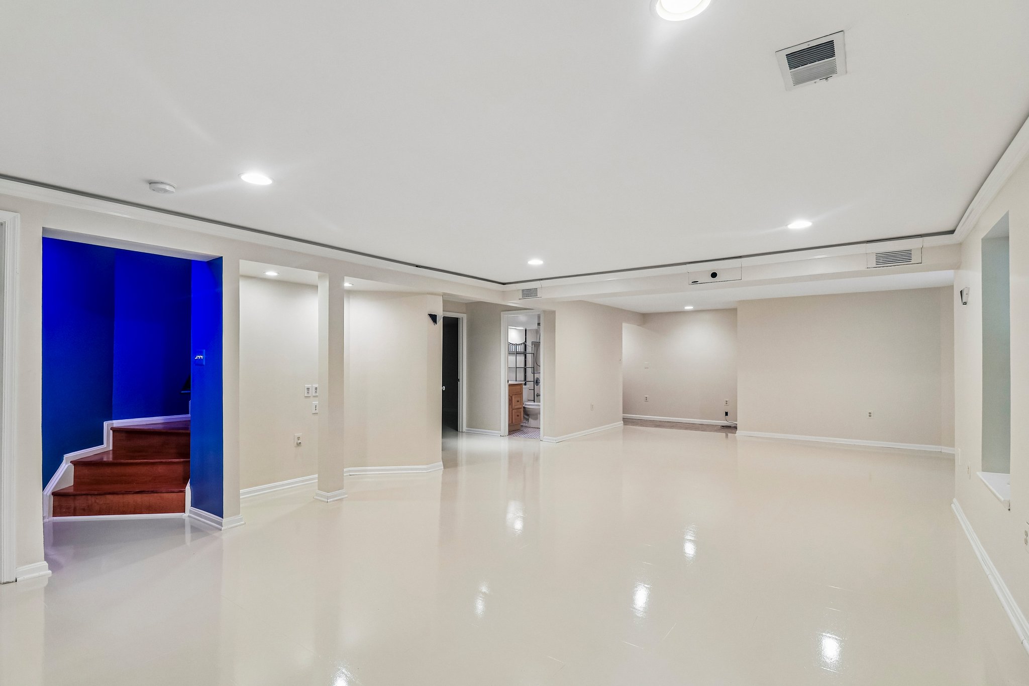 Crownsgate Cir-S1908-091.jpg