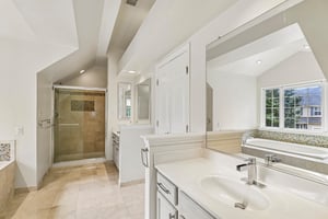 Crownsgate Cir-S1908-074.jpg