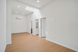 Atlantic Ave-S2808-011.jpg