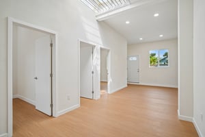 Atlantic Ave-S2808-016.jpg