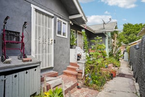Atlantic Ave-S2808-032.jpg