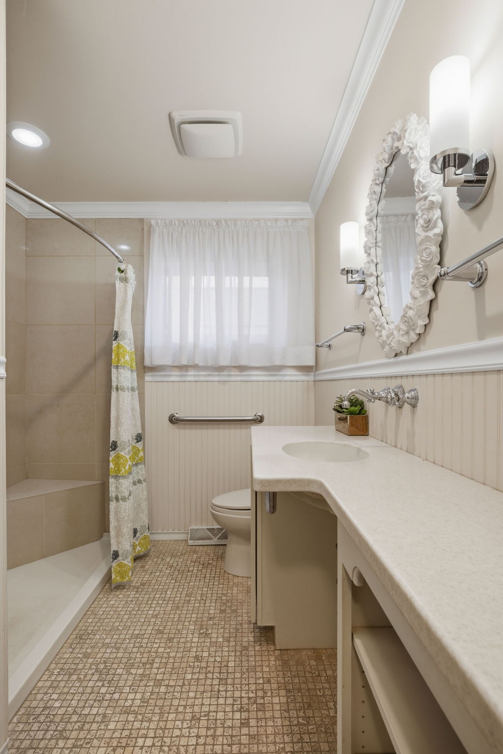 Huge vanity with storage