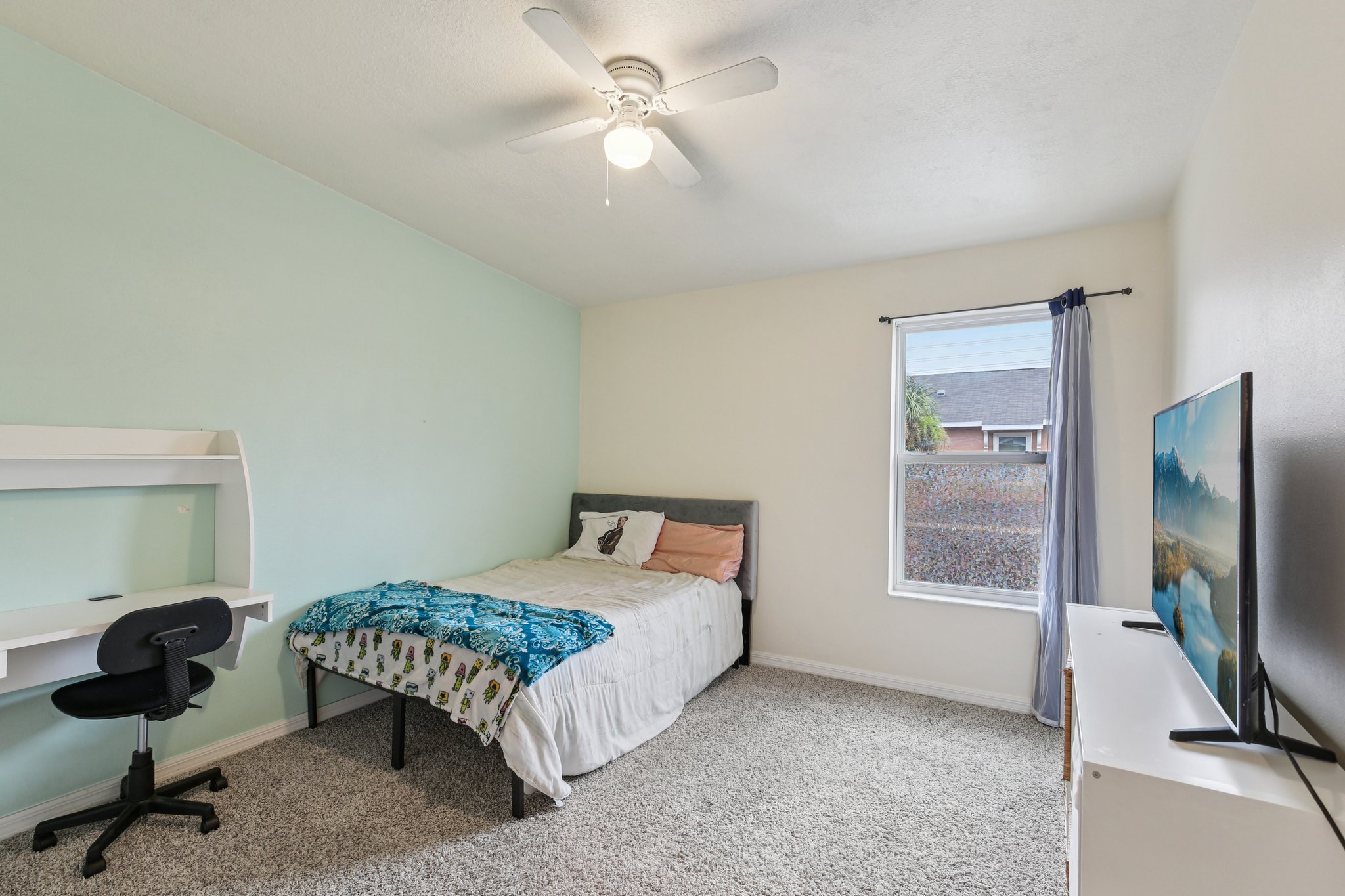 Sommarie Wy-S2408-015.jpg