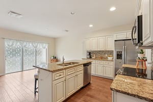 Sommarie Wy-S2408-010.jpg