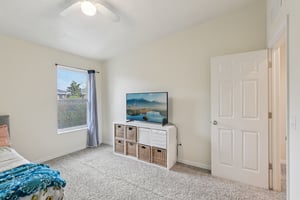 Sommarie Wy-S2408-017.jpg
