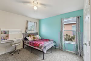 Sommarie Wy-S2408-018.jpg