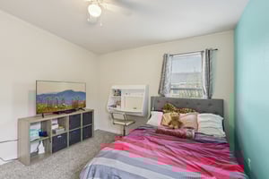 Sommarie Wy-S2408-019.jpg
