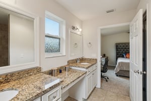 Sommarie Wy-S2408-030.jpg