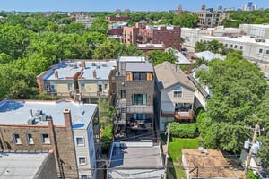 W Waveland Ave 1-S0707-057.jpg
