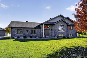  Photo 0