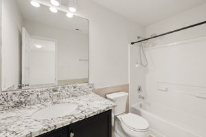  Photo 31