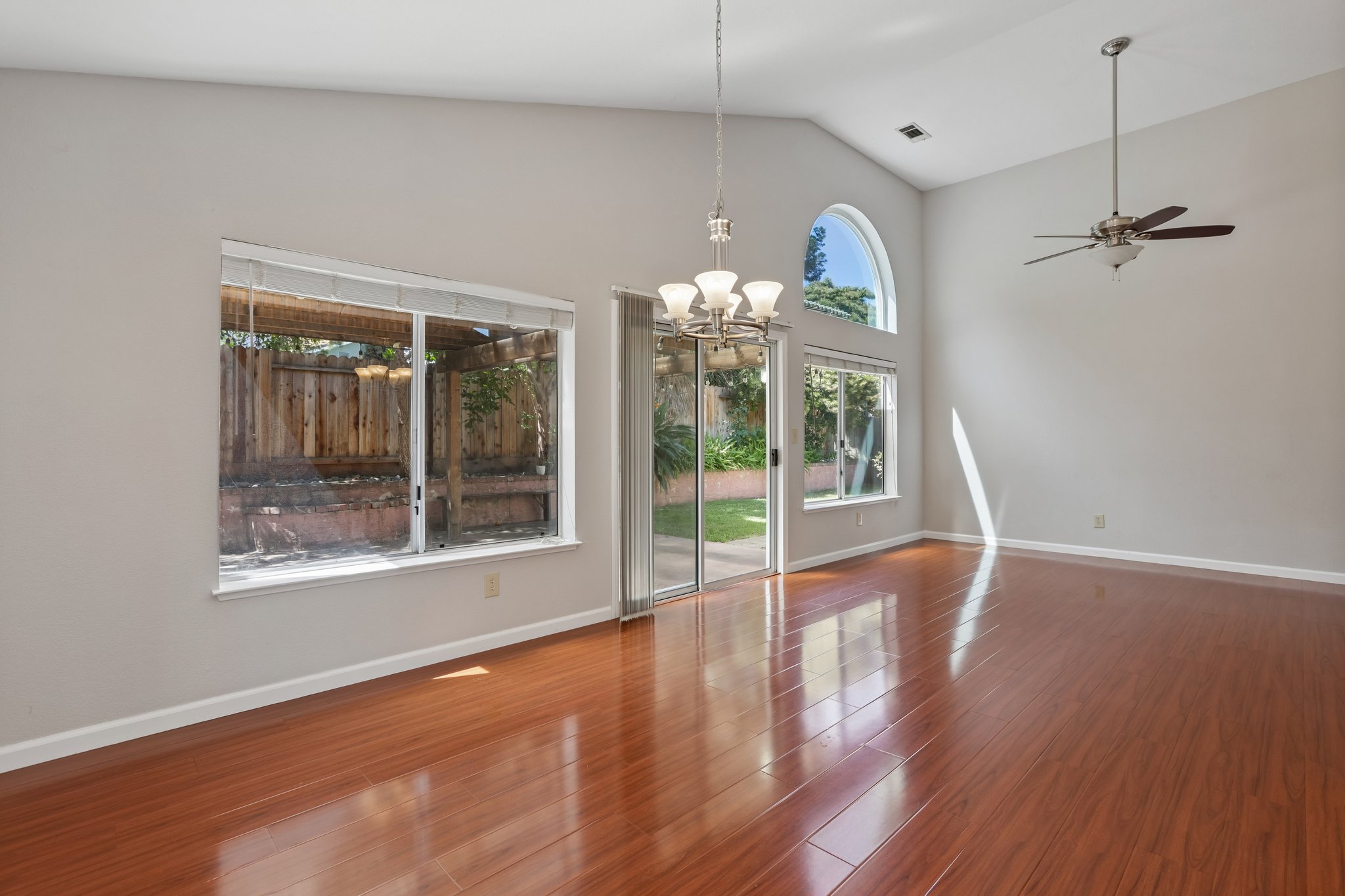 Bayberry Ln-S1305-013.jpg