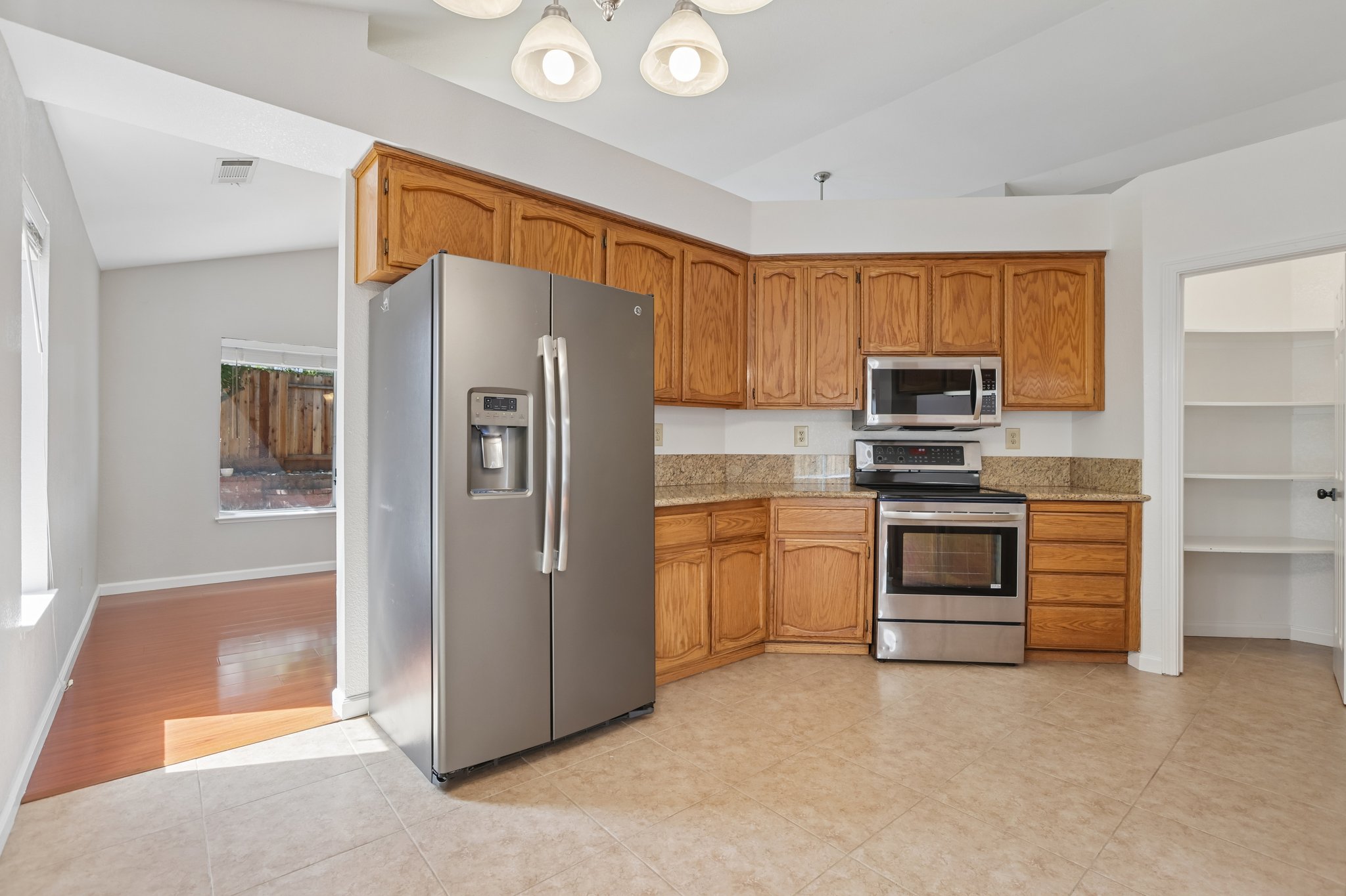 Bayberry Ln-S1305-016.jpg