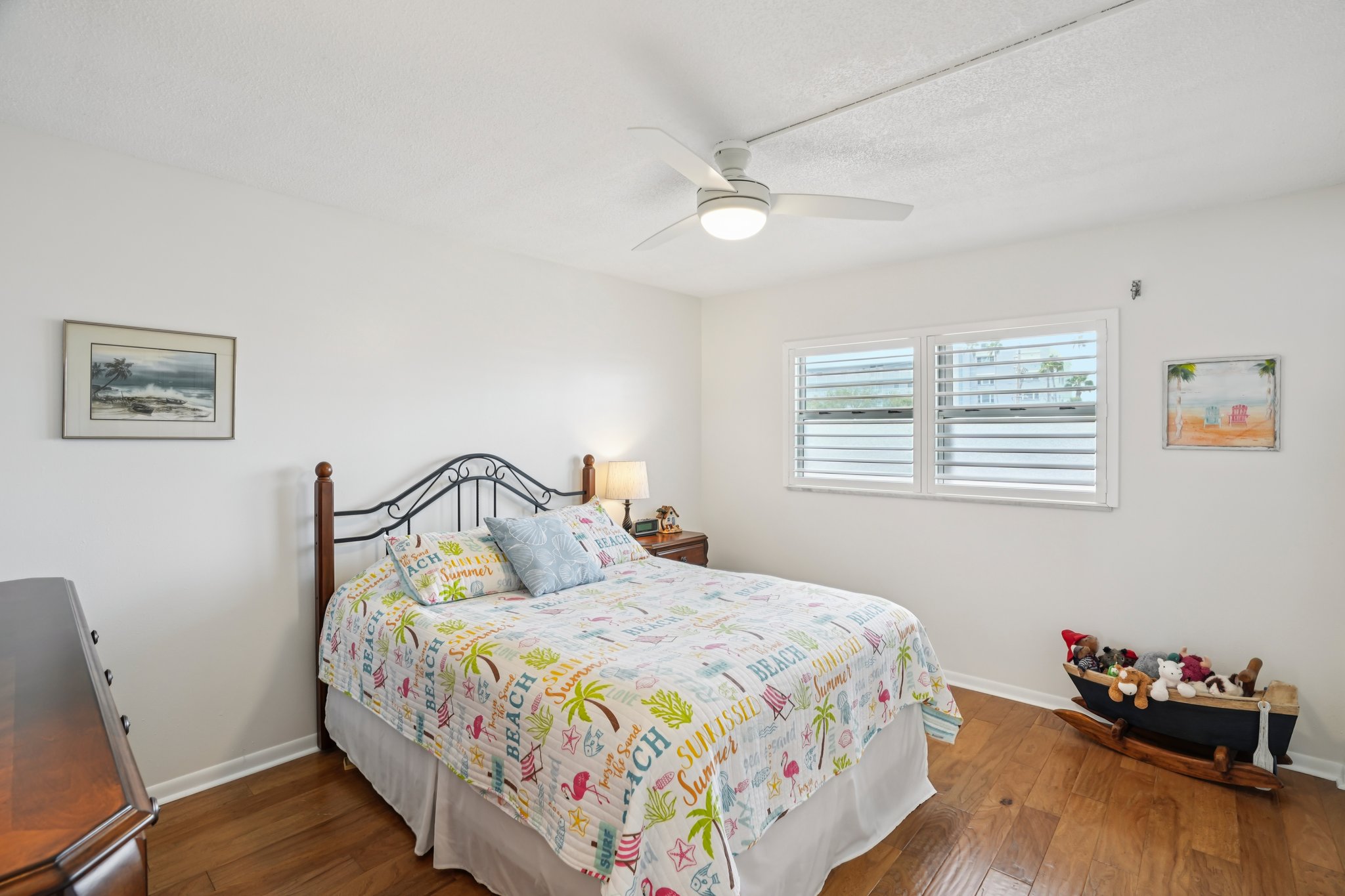 Shore Dr S 215-S1209-022.jpg