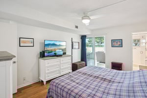 Shore Dr S 215-S1209-019.jpg