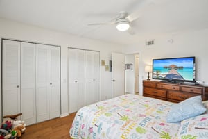 Shore Dr S 215-S1209-023.jpg