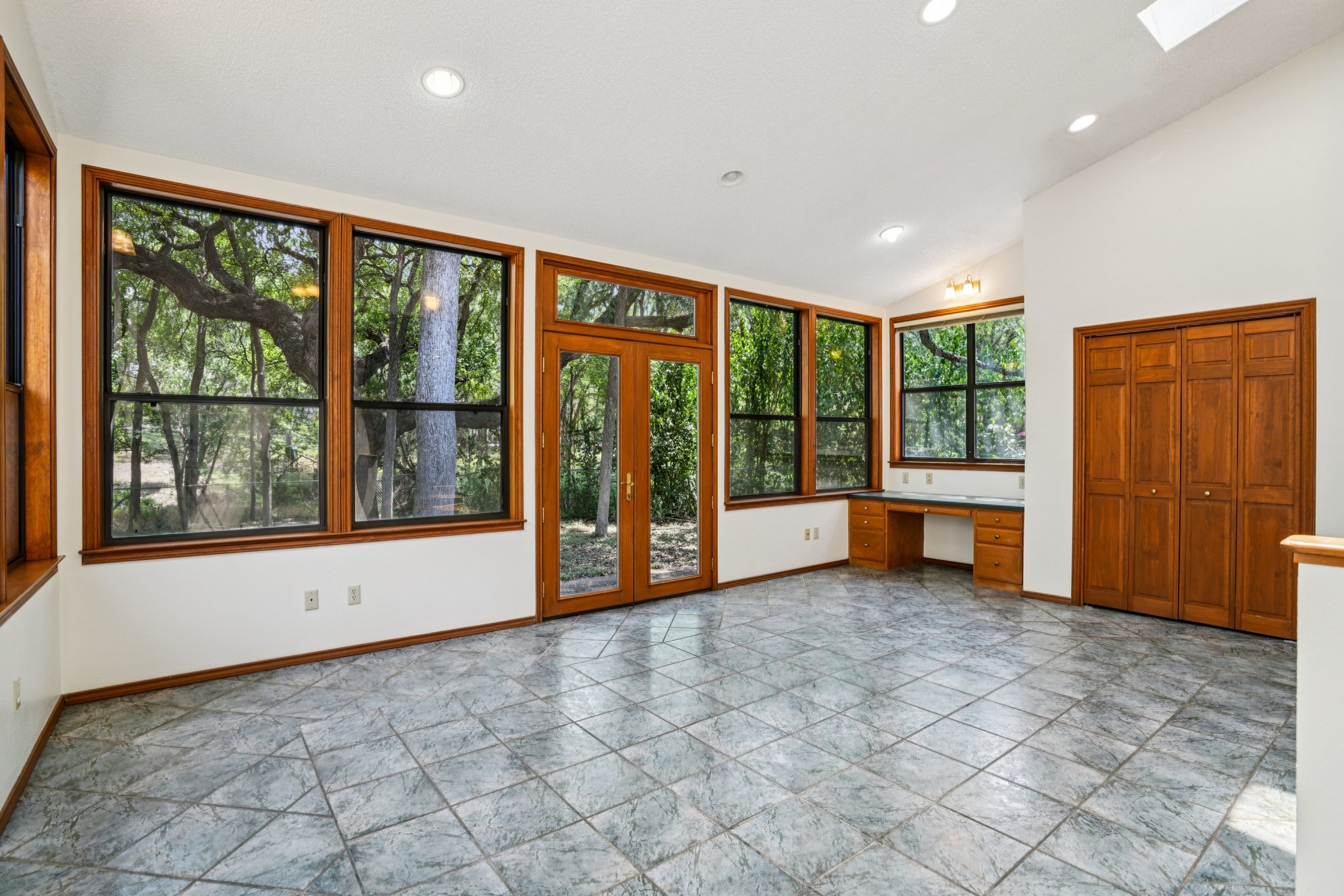 Pebble Brook Dr-S0508-038.jpg